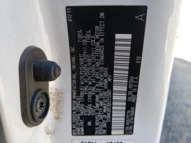 Photo 9 VIN: 5TDKK3DC4BS112907 - TOYOTA SIENNA LE 