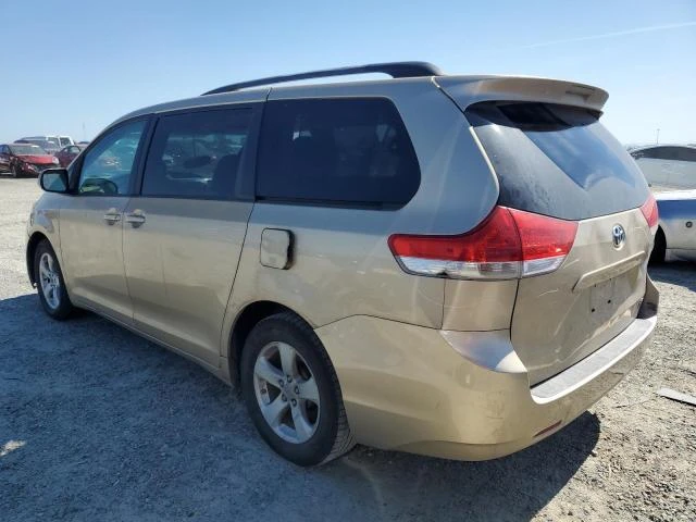 Photo 1 VIN: 5TDKK3DC4BS142733 - TOYOTA SIENNA LE 