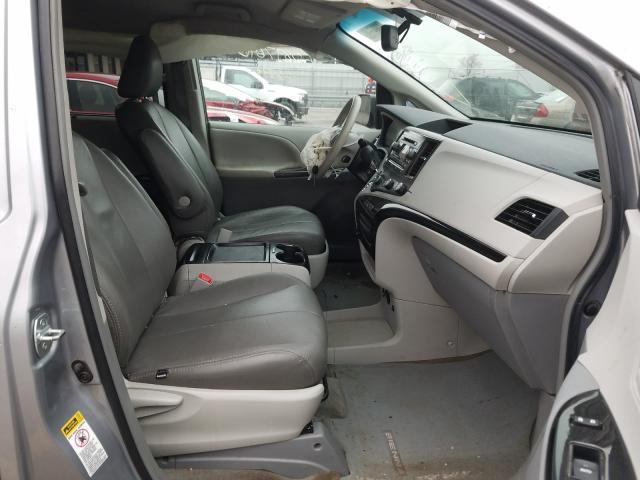 Photo 4 VIN: 5TDKK3DC4BS145325 - TOYOTA SIENNA LE 