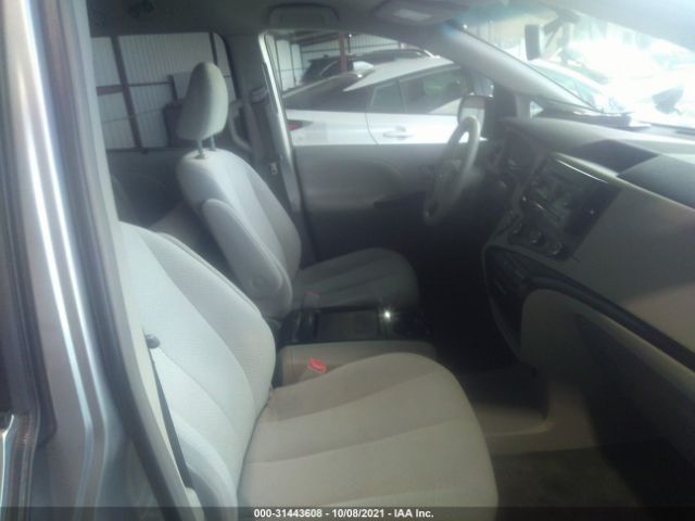 Photo 4 VIN: 5TDKK3DC4BS147723 - TOYOTA SIENNA 