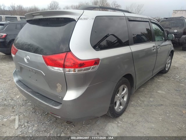 Photo 3 VIN: 5TDKK3DC4BS150346 - TOYOTA SIENNA 