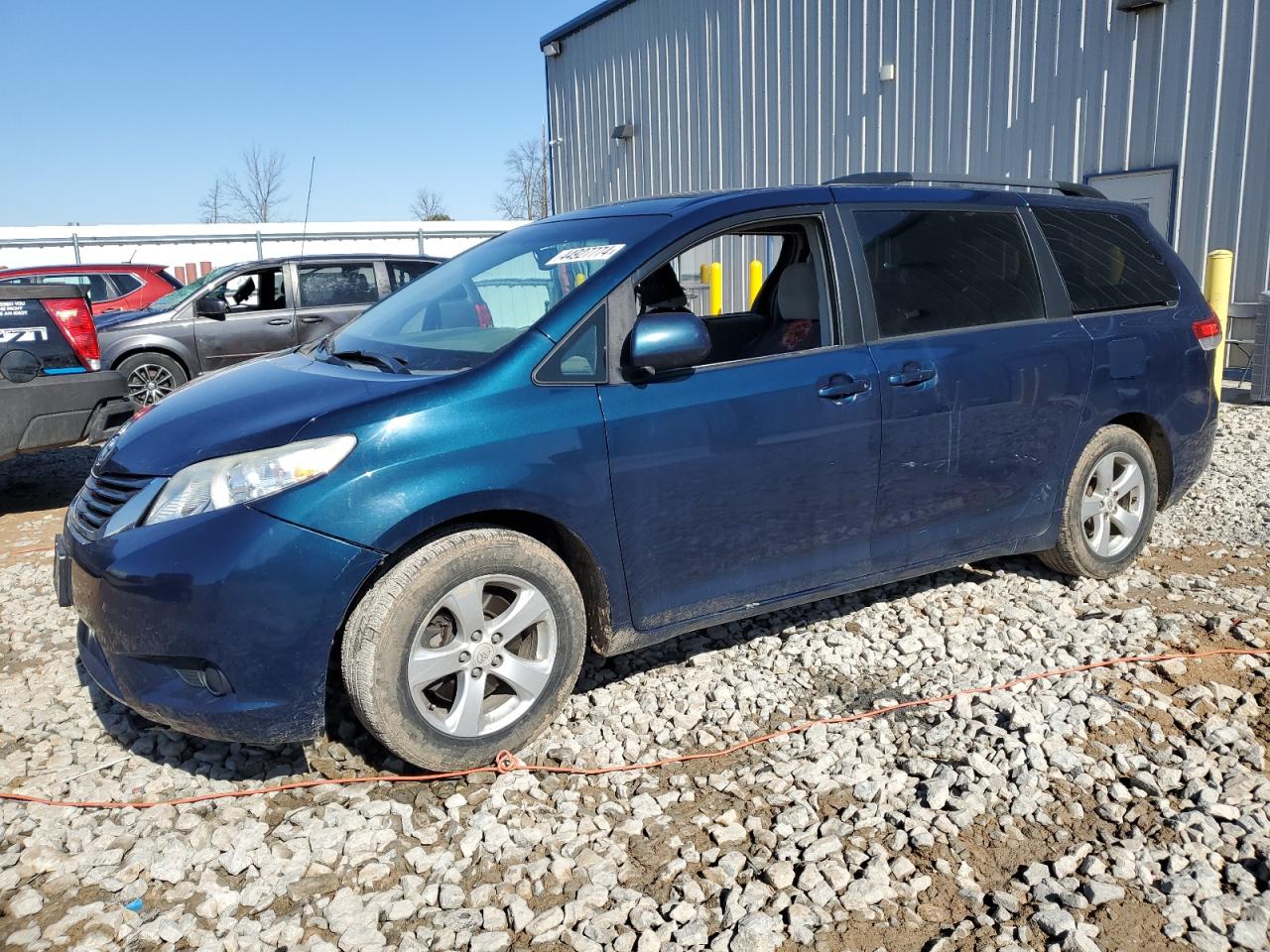 Photo 0 VIN: 5TDKK3DC4BS153120 - TOYOTA SIENNA 