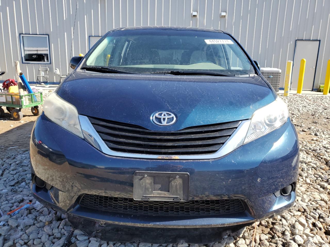 Photo 4 VIN: 5TDKK3DC4BS153120 - TOYOTA SIENNA 