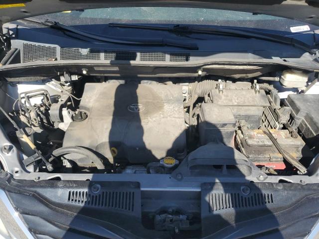 Photo 11 VIN: 5TDKK3DC4BS153652 - TOYOTA SIENNA LE 