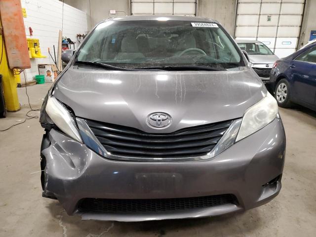 Photo 4 VIN: 5TDKK3DC4BS156518 - TOYOTA SIENNA LE 