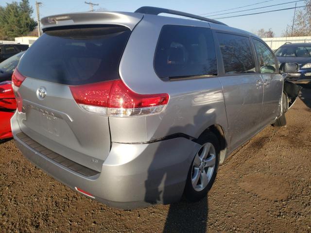 Photo 3 VIN: 5TDKK3DC4BS162349 - TOYOTA SIENNA LE 