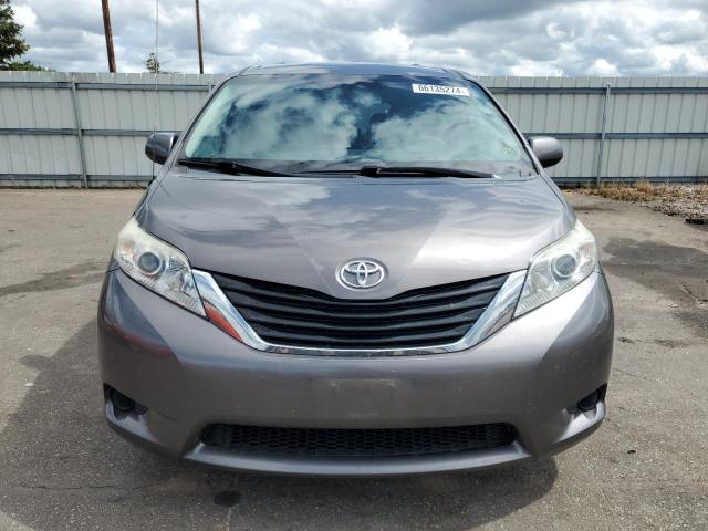 Photo 4 VIN: 5TDKK3DC4BS175571 - TOYOTA SIENNA LE 