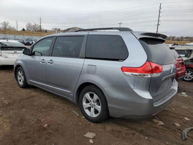 Photo 1 VIN: 5TDKK3DC4CS177788 - TOYOTA SIENNA LE 