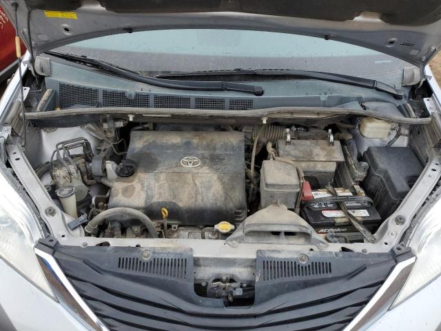 Photo 11 VIN: 5TDKK3DC4CS177788 - TOYOTA SIENNA LE 