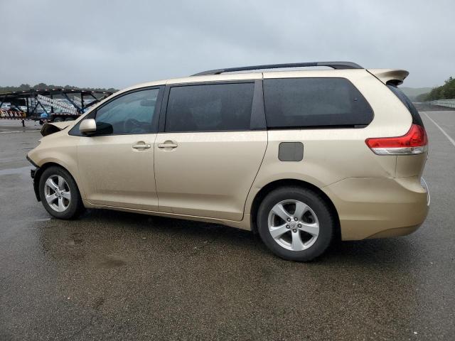 Photo 1 VIN: 5TDKK3DC4CS181937 - TOYOTA SIENNA LE 