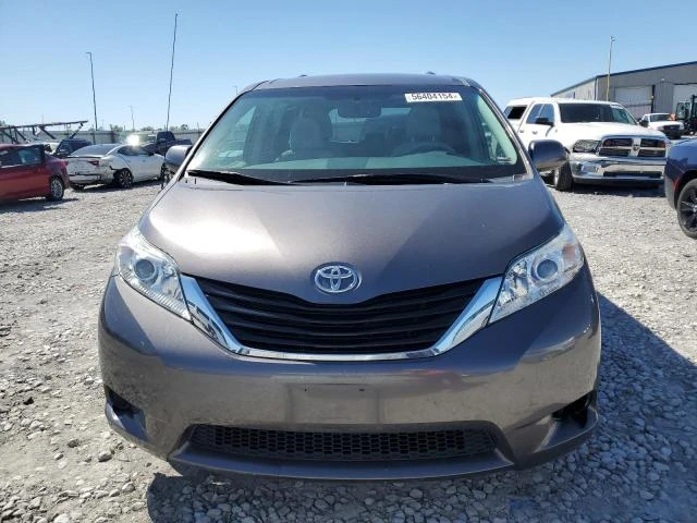 Photo 4 VIN: 5TDKK3DC4CS199497 - TOYOTA SIENNA LE 