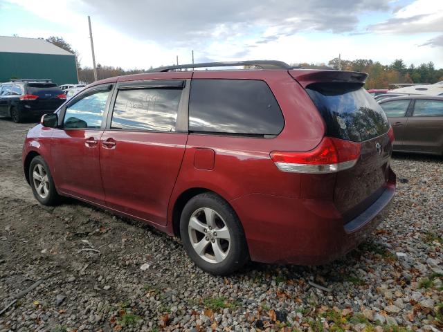 Photo 2 VIN: 5TDKK3DC4CS205153 - TOYOTA SIENNA LE 