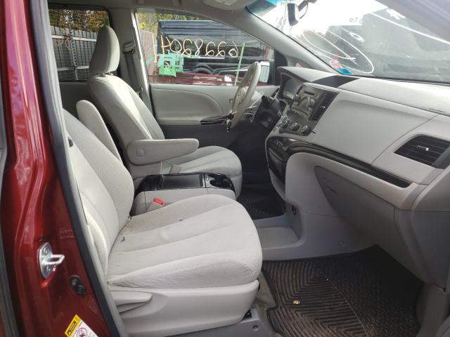 Photo 4 VIN: 5TDKK3DC4CS205153 - TOYOTA SIENNA LE 