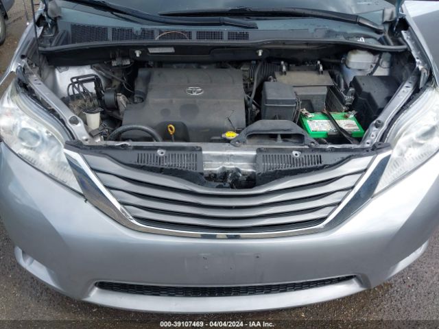 Photo 9 VIN: 5TDKK3DC4CS206707 - TOYOTA SIENNA 