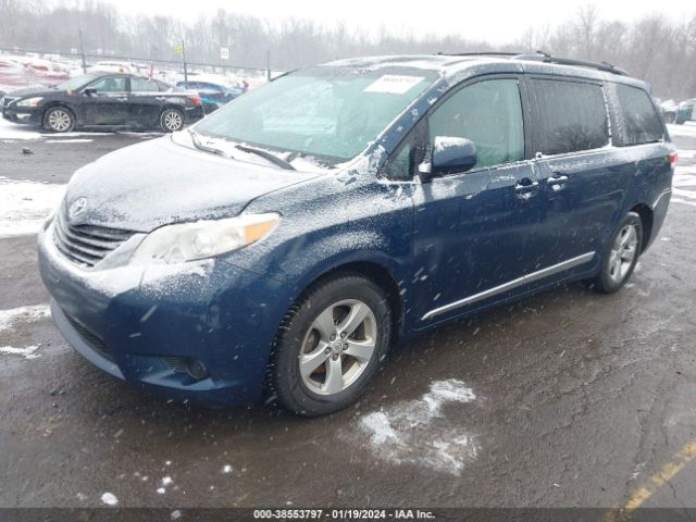 Photo 1 VIN: 5TDKK3DC4CS212989 - TOYOTA SIENNA 