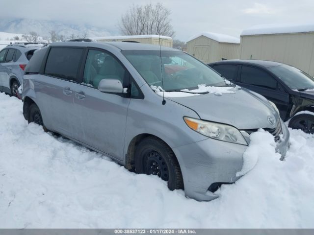 Photo 0 VIN: 5TDKK3DC4CS223586 - TOYOTA SIENNA 