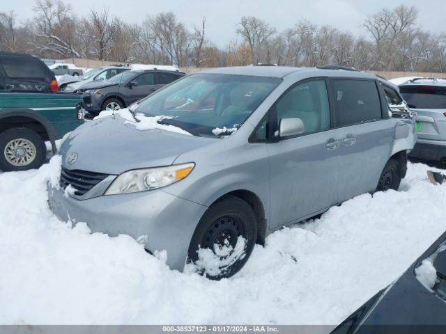 Photo 1 VIN: 5TDKK3DC4CS223586 - TOYOTA SIENNA 