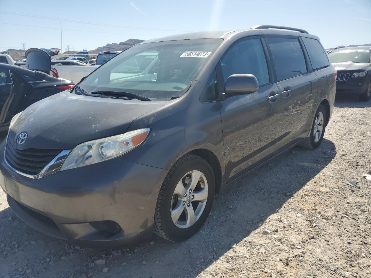 Photo 0 VIN: 5TDKK3DC4CS237276 - TOYOTA SIENNA 