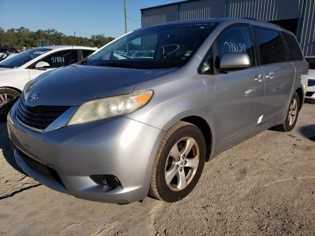 Photo 1 VIN: 5TDKK3DC4CS241845 - TOYOTA SIENNA LE 