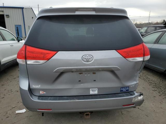 Photo 5 VIN: 5TDKK3DC4CS249427 - TOYOTA SIENNA LE 