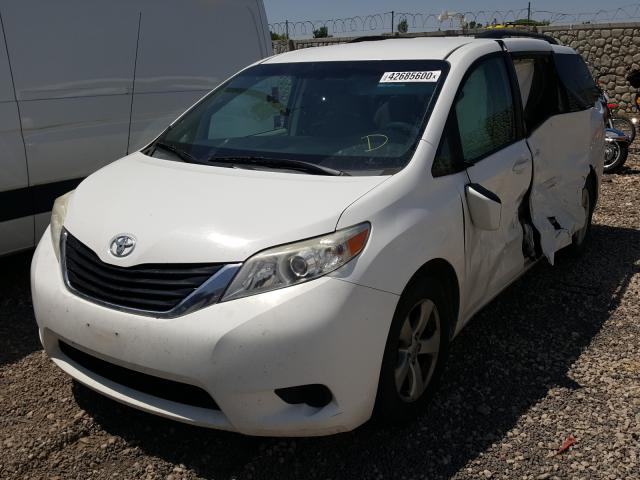 Photo 1 VIN: 5TDKK3DC4CS260461 - TOYOTA SIENNA LE 