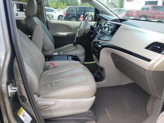 Photo 4 VIN: 5TDKK3DC4DS295647 - TOYOTA SIENNA LE 