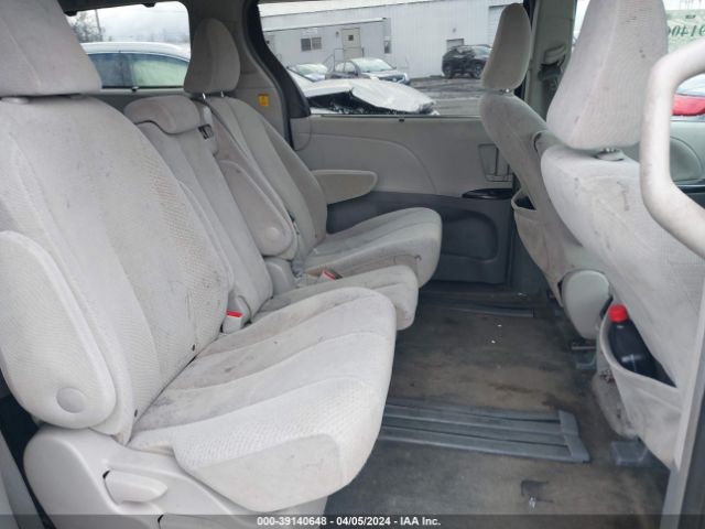 Photo 7 VIN: 5TDKK3DC4DS296717 - TOYOTA SIENNA 