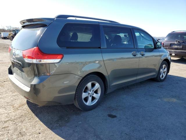 Photo 2 VIN: 5TDKK3DC4DS300183 - TOYOTA SIENNA LE 