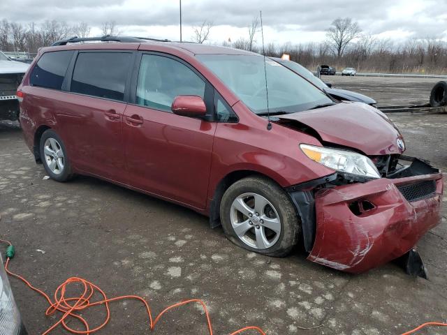 Photo 3 VIN: 5TDKK3DC4DS313595 - TOYOTA SIENNA LE 