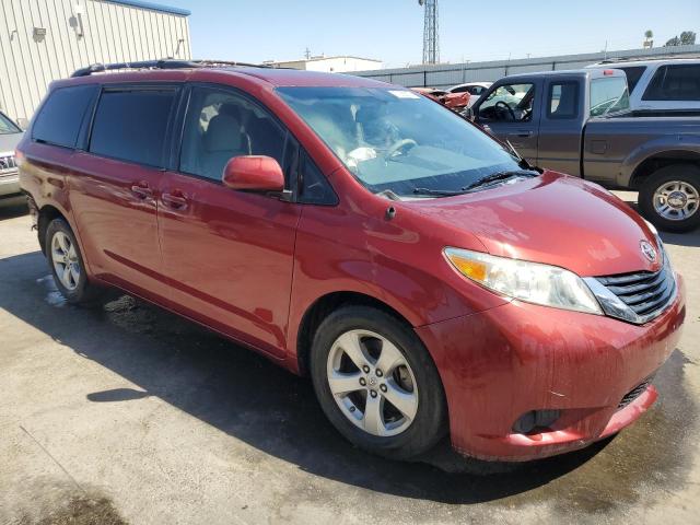 Photo 3 VIN: 5TDKK3DC4DS338691 - TOYOTA SIENNA LE 