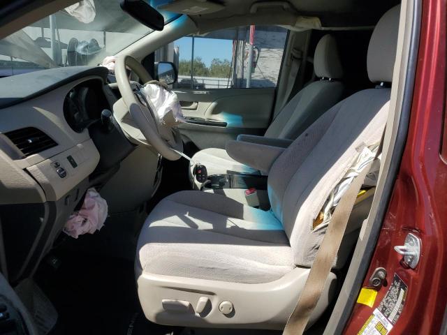 Photo 6 VIN: 5TDKK3DC4DS338691 - TOYOTA SIENNA LE 