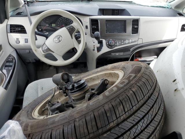 Photo 7 VIN: 5TDKK3DC4DS344636 - TOYOTA SIENNA LE 