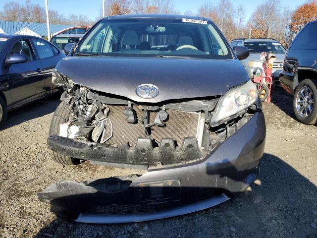 Photo 4 VIN: 5TDKK3DC4DS345902 - TOYOTA SIENNA LE 