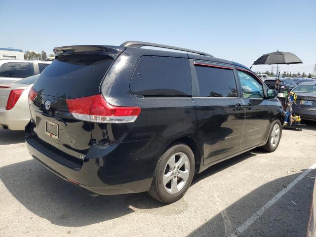 Photo 2 VIN: 5TDKK3DC4DS351831 - TOYOTA SIENNA LE 