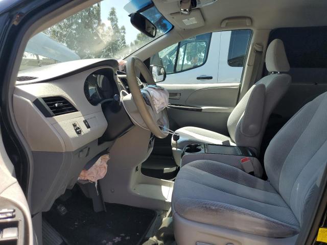 Photo 6 VIN: 5TDKK3DC4DS351831 - TOYOTA SIENNA LE 