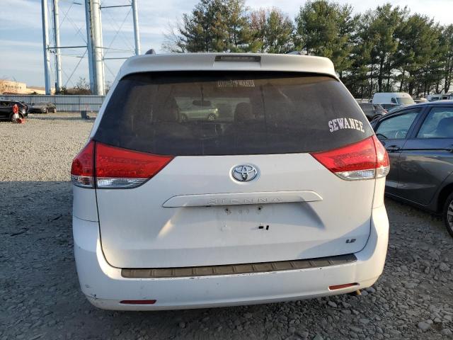 Photo 5 VIN: 5TDKK3DC4DS362943 - TOYOTA SIENNA LE 