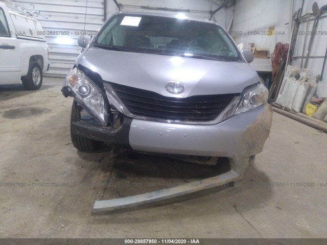 Photo 5 VIN: 5TDKK3DC4DS377328 - TOYOTA SIENNA 