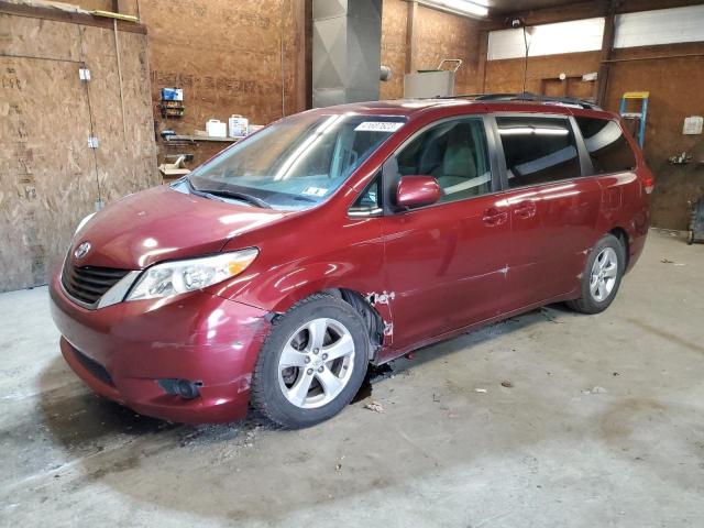 Photo 0 VIN: 5TDKK3DC4DS380942 - TOYOTA SIENNA LE 