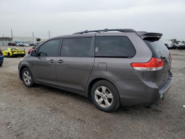 Photo 1 VIN: 5TDKK3DC4ES414475 - TOYOTA SIENNA LE 