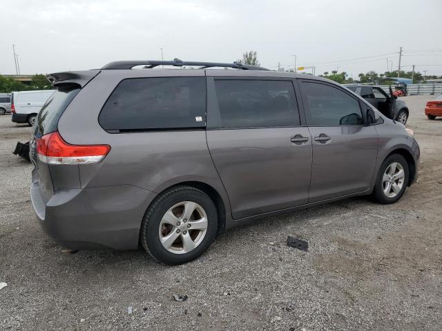 Photo 2 VIN: 5TDKK3DC4ES414475 - TOYOTA SIENNA LE 