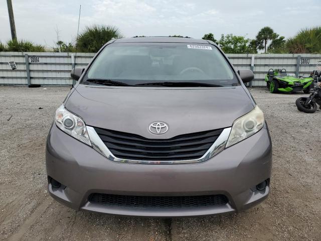 Photo 4 VIN: 5TDKK3DC4ES414475 - TOYOTA SIENNA LE 