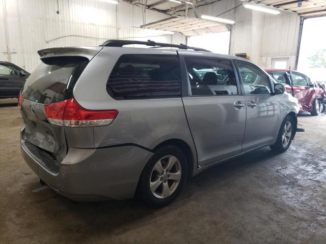 Photo 2 VIN: 5TDKK3DC4ES447184 - TOYOTA SIENNA LE 