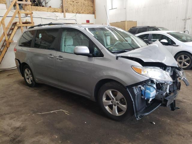 Photo 3 VIN: 5TDKK3DC4ES447184 - TOYOTA SIENNA LE 