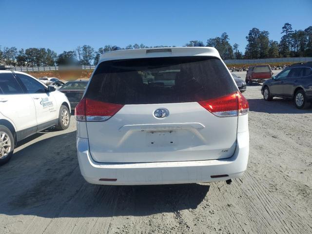 Photo 5 VIN: 5TDKK3DC4ES459450 - TOYOTA SIENNA LE 