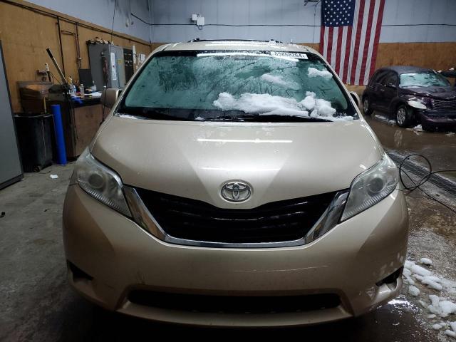 Photo 4 VIN: 5TDKK3DC4ES466169 - TOYOTA SIENNA LE 