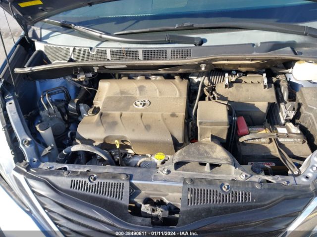 Photo 9 VIN: 5TDKK3DC4ES472604 - TOYOTA SIENNA 