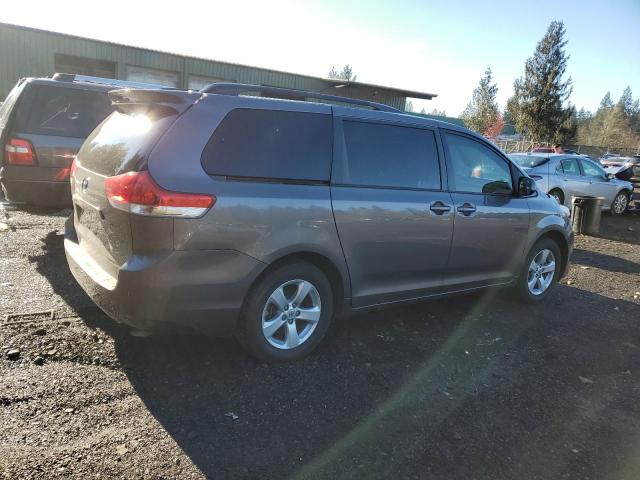 Photo 2 VIN: 5TDKK3DC4ES477639 - TOYOTA SIENNA 