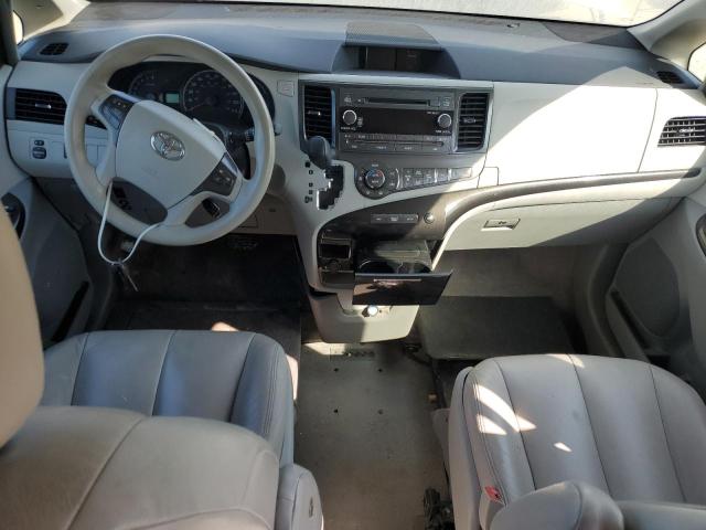 Photo 7 VIN: 5TDKK3DC4ES477723 - TOYOTA SIENNA LE 