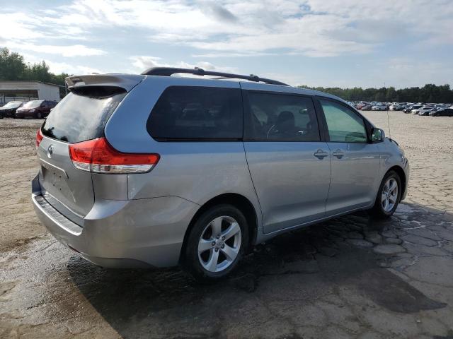 Photo 2 VIN: 5TDKK3DC4ES519467 - TOYOTA SIENNA LE 