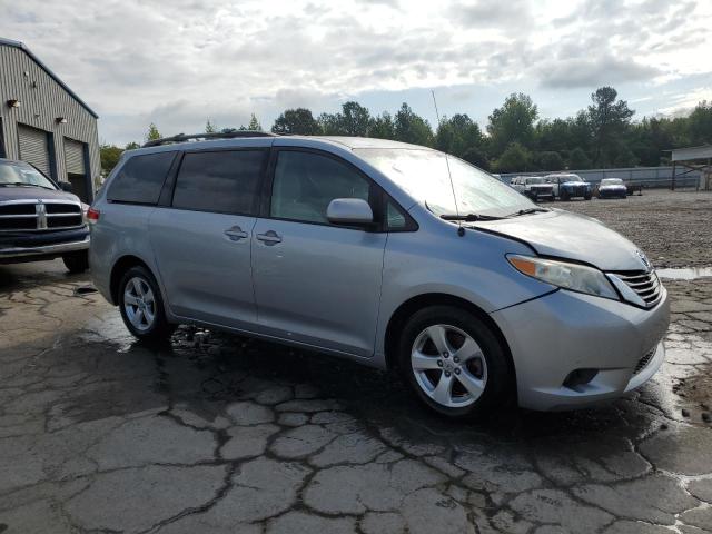 Photo 3 VIN: 5TDKK3DC4ES519467 - TOYOTA SIENNA LE 